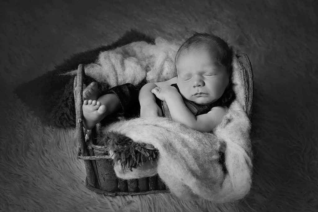 Newborn photography in sugarland tx