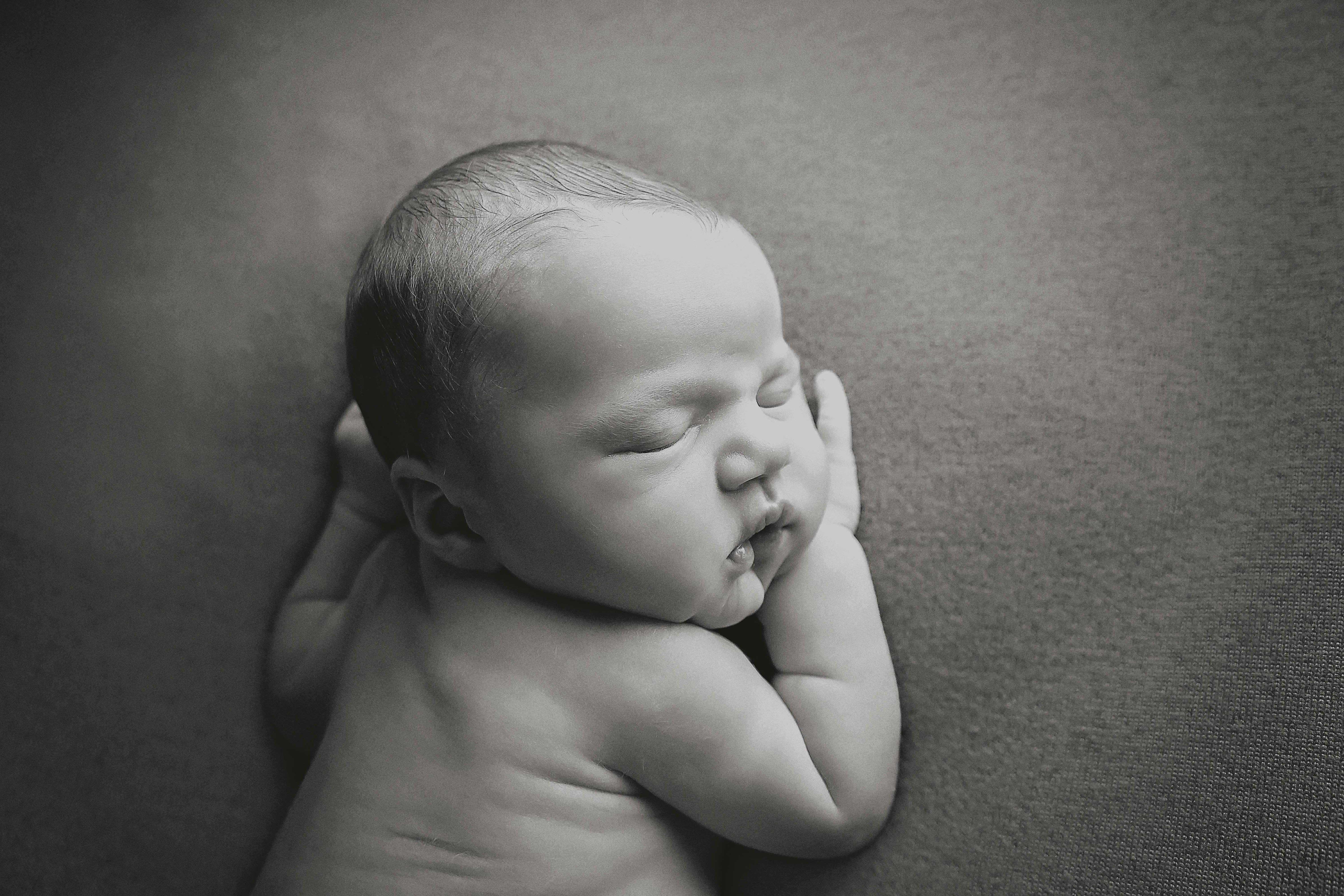 Sugarland best newborn photographer