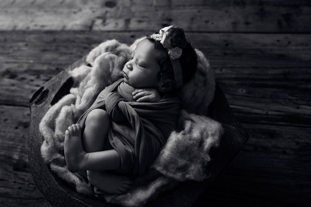 Houston newborn photographer specializing in newborn portraits