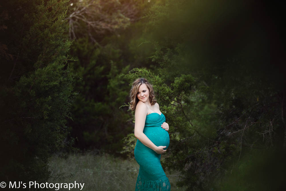 Fulshear maternity photographer