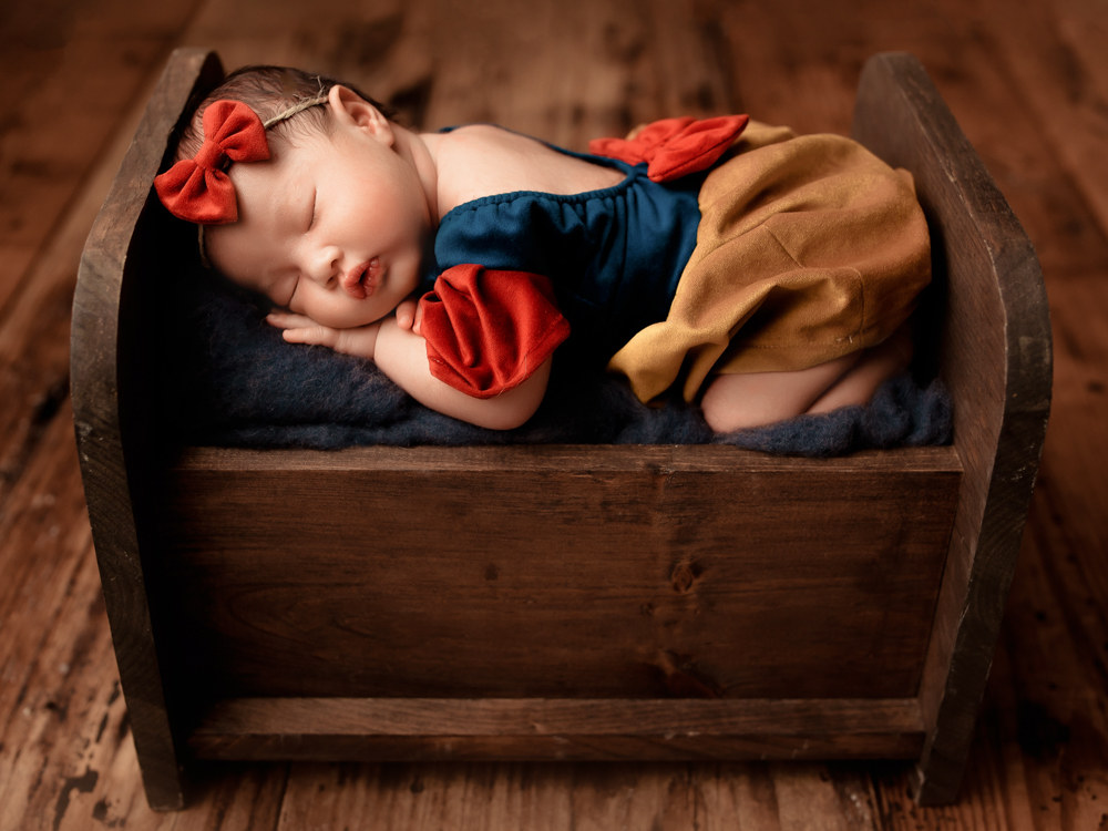 Cypress luxury newborn photographer