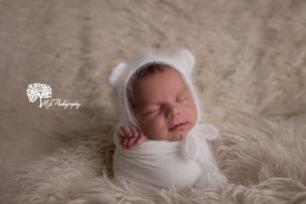 Fulshear newborn photographer, Spring newborn photographer