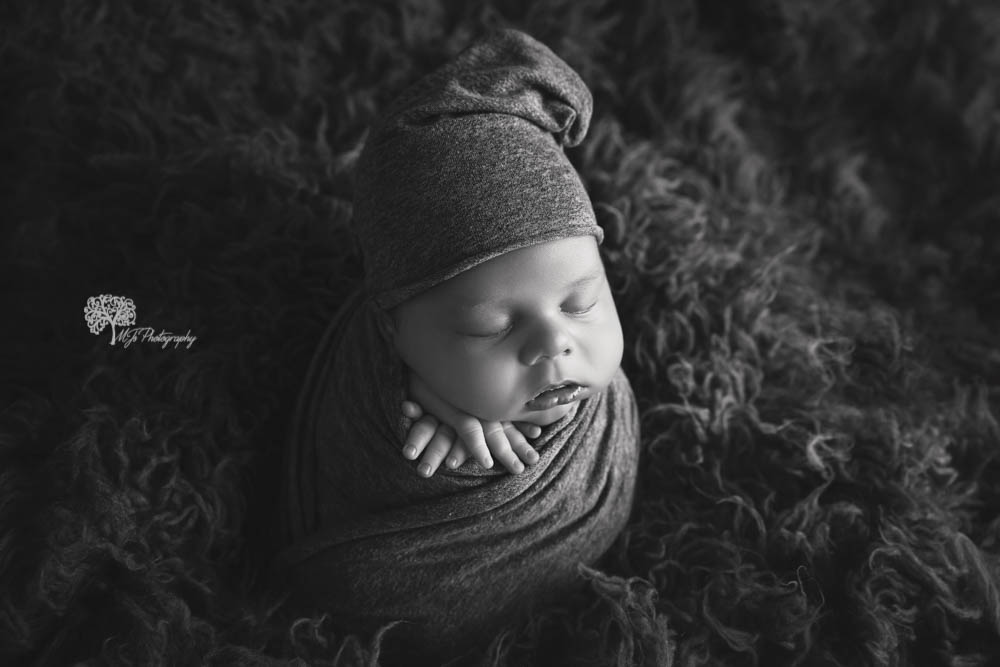 Sugar Land newborn photographer