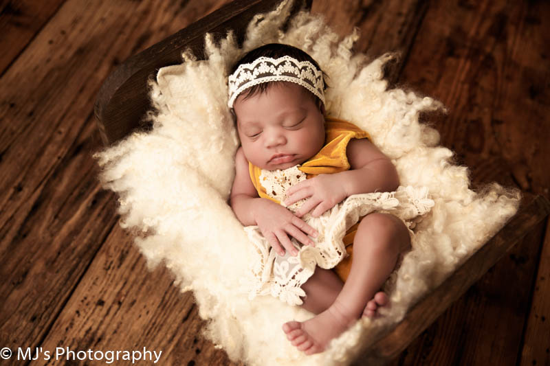 cypress newborn photographer